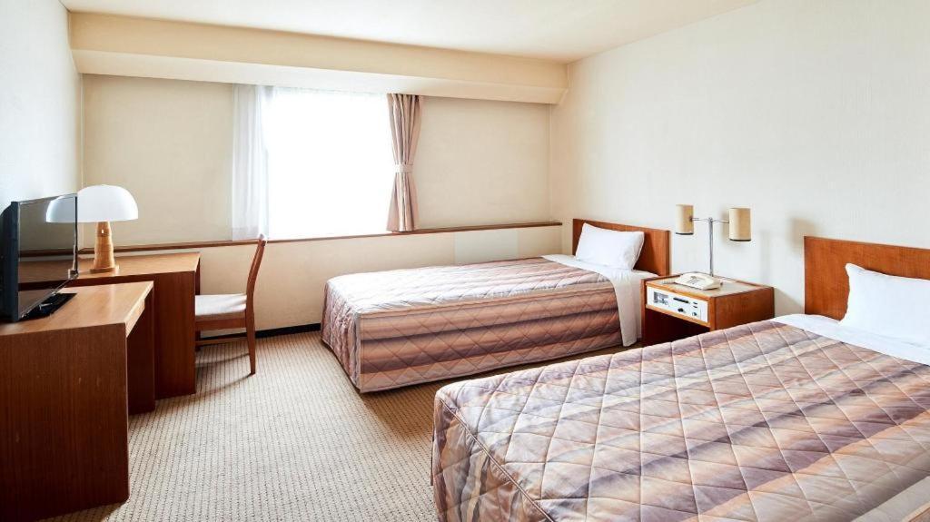 Marroad Inn Tokyo Fuchu Bagian luar foto