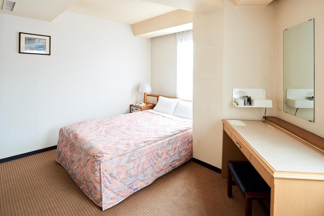 Marroad Inn Tokyo Fuchu Bagian luar foto